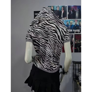เสื้อฮู้ดผู้หญิงลายม้าลายแบบมืออาชีพ รุ่นใหม่ล่าสุด ปี 2026 เสื้อผ้าผู้หญิงแขนสั้นมีฮู้ด ดีไซน์ใหม่ล่าสุด - Product Image 5