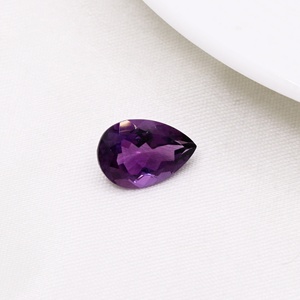 Vente en gros de pierres précieuses naturelles en améthyste violette taillée en poire de 4,5 carats, facettées, en vrac, Memoria Jewels - Product Image 6
