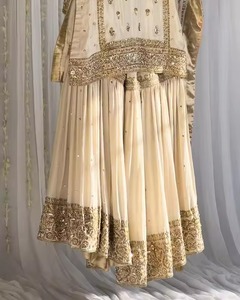 Salwar Kameez élégant pour femme en acrylique brodé Gota Patti, idéal pour les fêtes, méthode d'impression manuelle, coupe classique, Pakistan - Product Image 4