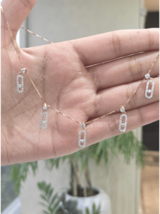 Collar de Diamantes Cultivados en Laboratorio, Corte Redondo, 0.95 Ct, Diseño de Múltiples Eslabones, Joyería Fina Contemporánea para Mujer - Product Image 3