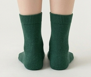 Chaussettes ras du cou pour femme, vert foncé, tricotées, respirantes, couleur unie, usage quotidien, automne, longueur standard, style classique - Product Image 3