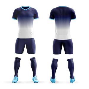 Ensemble de maillots de football respirant en polyester avec technique de sublimation, comprenant le nom de l'équipe, logo personnalisé, short, uniforme de football à séchage rapide, haute qualité - Product Image 5