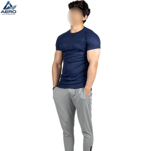 Nouveau T-shirt Sportif Homme Bleu Marine à Manches Courtes Col Rond Séchage Rapide Coupe Slim en Polyester Tricoté pour le Fitness – Prix de Gros - Product Image 1