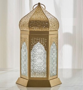 Wholesale Bulk Selling Shiny <b>Gold</b> Color Metal <b>Lantern</b> Portable Metal Candle <b>Lantern</b> With <b>Gold</b> Finish <b>Lantern</b> for Wedding - Product Image 1