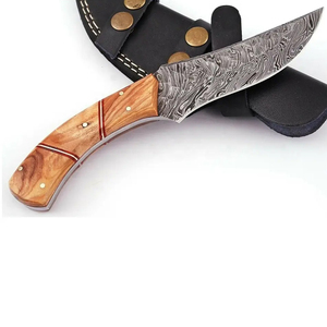 มีดเหล็กดามัสกัสสำหรับล่าสัตว์และตั้งแคมป์ ด้ามไม้ธรรมชาติ รับผลิตโลโก้ตามสั่ง และจำหน่ายราคาส่ง - Product Image 3