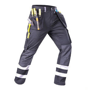 Estilo motociclista: Rodilleras acolchadas y piernas de corte ajustado diseñadas para una aerodinámica de alta velocidad. - Product Image 3