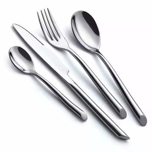 Juego de cubiertos de acero inoxidable más demandado, perfecto para regalar, ideal para eventos de catering. - Product Image 5