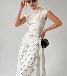 <span class=keywords><strong>Robe</strong></span> Midi Plissée à Pois Vintage 2026 pour Femme – Luxe, Élégance et Polyvalence pour le Printemps, les Soirées et les Tenues Décontractées - Product Image 4