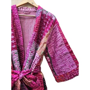 Nouvelle Arrivée Robe Kimono Vintage Kantha Patola en Soie Matelassée avec Broderie à la Main, Col en V, Taille Élastique, Vêtement Thermique d'Hiver - Product Image 3