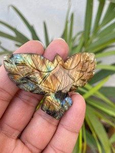 Escultura de águila en labradorita |   Animal Espiritual de Cristal Tallado a Mano para Sanación Reiki, Decoración del Hogar, Regalos de Feng Shui y Coleccionistas - Product Image 2