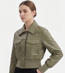 Blouson d'hiver court en peau de mouton véritable pour femme, coupe-vent, écologique, vert olive, style universitaire, personnalisable, vente en gros - Product Image 2