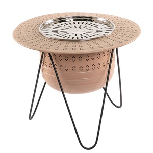 Calentador Dallah de color cobre metálico de mejor diseño con forma redonda de soporte negro para calentador Dallah de artículos para el hogar y el hotel - Product Image 3