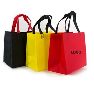 Bolsas de bucle suave de compras no tejidas de PP impresas con logotipo personalizado de alta calidad con su propio diseño de Vietnam - Product Image 2