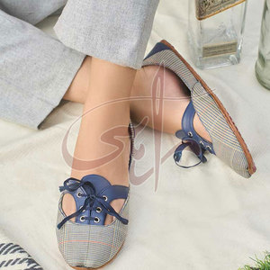 Chaussures plates faites à la main, écologiques, durables, à lacets, personnalisables, légères, pour l'été, avec de magnifiques broderies et des éléments rafraîchissants - Product Image 4