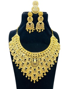 สร้อยคอทองคำชุบ 24K ลายดอกไม้ ดีไซน์หรูหรา สำหรับทุกเพศ น้ำหนัก 1 กรัม - ของขวัญ - Product Image 3