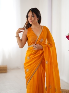 Sari en soie multicolore brodé de perles avec bordure dorée, séchage rapide, pour femme, idéal pour les fêtes et mariages, tenue traditionnelle indienne et pakistanaise - Product Image 5