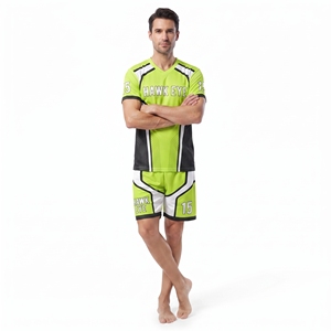 Camiseta de Fútbol Sublimada Personalizada para Hombre, Cuello en V, Manga Corta y Pantalones Cortos, 100% Poliéster, Corte Atlético, Ropa Deportiva para Adultos - Product Image 6