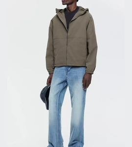 Veste coupe-vent noire pour hommes, veste décontractée légère et coupe-vent à capuche, coupe ample, vêtements d'extérieur pour l'automne - Product Image 3