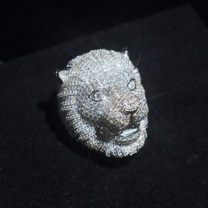 Colgante de Lujo Personalizado con Cabeza de León de Moissanita, Estilo Hip Hop, Chapado en Plata 925 con Diamantes VVS, Joyería para Raperos - Product Image 2