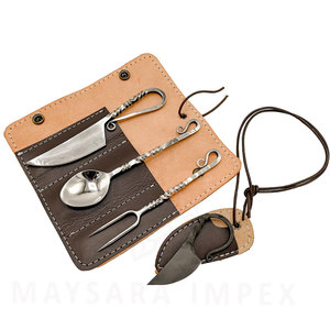 Ensemble de couverts de camping viking forgés à la main, ustensiles de cuisine médiévaux pour bushcraft, équipement de cuisine extérieur fait main avec étui de transport en cuir - Product Image 3