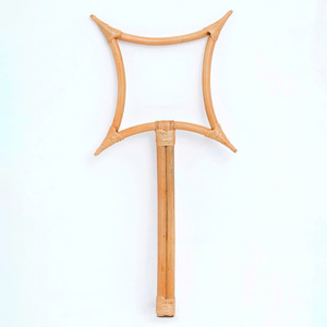 Baguette magique en rotin artisanale en gros, accessoire photo pour la décoration de la maison, de l'hôtel, de la crèche et de la salle de jeux pour enfants - Product Image 1
