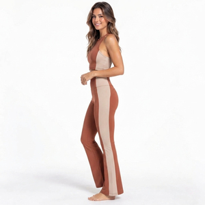 Ensemble de yoga pour femmes, coupe ajustée et design athlétique moderne, ensemble de vêtements de yoga sans coutures avec matière flexible - Product Image 3