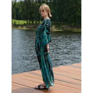 ชุดเดรสยาวสไตล์อินเดียสีม่วงลายดอกไม้สำหรับผู้หญิง แขนสั้น ผ้าทอธรรมชาติ ใช้เป็นชุดคลุมชายหาดหรือชุดนอน มีหลายขนาดให้เลือก - Product Image 3