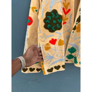 Chaquetas Casuales para Mujer, Chaqueta con Bordado Uzbeko, Chaqueta Estilo Boho Chic, Chaqueta Corta Unisex con Dos Bolsillos Laterales - Product Image 4