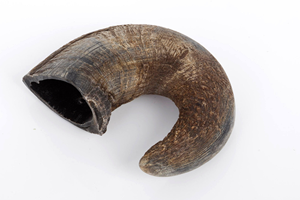 Cendrier en bois classique fait main en corne de buffle, nouveau design pour cendres de cigares, vente en gros - Product Image 2