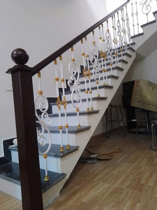 Wood Handrail Metal Stair <b>Railings</b> Traditional Design For Indoor Staircase - Product Image 6