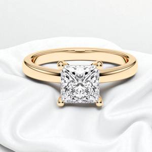 Anillo de compromiso solitario con diamante de corte princesa de 3.00 quilates F-G/VS cultivado en laboratorio, engastado en oro macizo para mujer - Product Image 6
