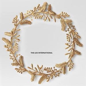 Guirlande de Noël Artisanale Classique en Métal Écologique pour Porte d'Hôtel – Support de Couronne Festive à Prix Abordable et Très Vendu - Product Image 3
