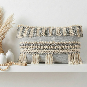 Funda de Cojín Boho Geométrica de Lana y Algodón con Patrón de Diamantes, Cojín Decorativo Tejido, Estilo Étnico Marroquí - Product Image 2