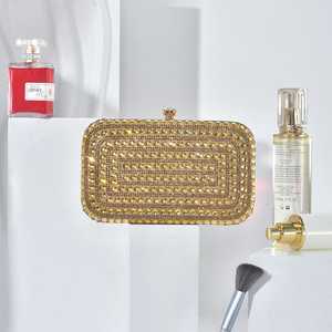 กระเป๋าคลัทช์ปักลายดีไซน์เนอร์ ราคาถูก สวยหรู สำหรับสุภาพสตรี ใช้ในงานแต่งงาน งานปาร์ตี้ และงานกลางคืน - Product Image 4