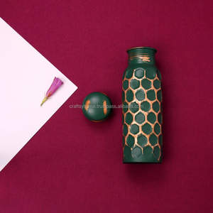 Wholesale Pure Copper Eco-friendly 900ml Hammered Drinkware with Black Ayurvedic Lid Customizable <b>Metal</b> Vessel for <b>Water</b> <b>Bottle</b> - Product Image 6