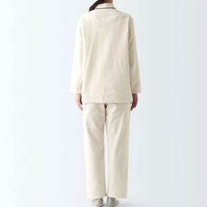 Conjunto de pijama de 2 piezas, oferta especial, diseño único, ropa de dormir para mujer, precio bajo, ropa de dormir transpirable, hecho en Pakistán - Product Image 2