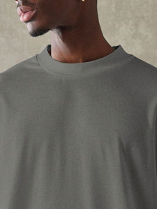 Camiseta para hombre con lavado ácido, tela de algodón suave y personalización completa a precio económico. - Product Image 5