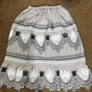 Jupe droite en coton de haute qualité, nouvelle collection été 2026, style écologique brodé, taille naturelle, longueur genou, style preppy - Product Image 2