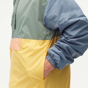 Chaquetas cortavientos de nailon con capucha transpirables de talla grande para hombre con cordón a prueba de viento ligero de nailon con estampado personalizado - Product Image 6