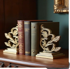 ที่คั่นหนังสือทรงโค้งสีทองทันสมัยพร้อมลวดลายดอกไม้สลักลาย สไตล์มินิมอลสำหรับการตกแต่งบ้าน มีจำหน่ายในราคาขายส่ง - Product Image 2