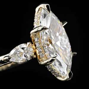 Anillo de Moissanita en Forma de Pera de 5 Quilates con Tres Piedras, Plata de Ley 925, Anillo de Compromiso Único y de Lujo para Mujer, Directo de Fábrica - Product Image 3