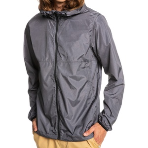 เสื้อฮู้ดกันลมสำหรับออกกำลังกาย วิ่ง และฝึกซ้อม ผ้าฝ้าย 100% ระบายอากาศ กันน้ำ มีฮู้ด สำหรับฤดูหนาว  รับสกรีนโลโก้ OEM รุ่นปี 2026 สำหรับผู้ชาย - Product Image 2