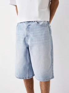 Shorts Bermuda en jean délavé bleu clair pour homme, taille mi-haute, fermeture boutonnée, style urbain, motif patchwork, tissu en coton respirant, été - Product Image 5