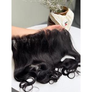 Nœuds invisibles 13x4 Lace Frontal Cheveux Vietnamiens Bruts de Donneur Unique Ondulés Noir Naturel Vente en Gros - Product Image 3