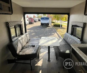 Remolques de Viaje de Lujo Tipo RV USADOS 2019 D-U-T-C-H-M-E-N RV C-O-L-E-M-A-N LANTERN 295QB DISPONIBLES - Product Image 4