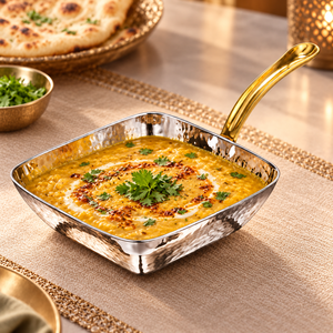 Poêle carrée en acier inoxydable martelé avec poignée dorée pour cuisinières à gaz et à induction - Product Image 6