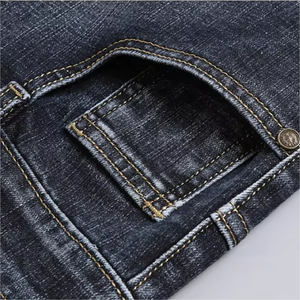 Jeans Casuales de Estilo Ajustado para Hombre, Personalizados, para Primavera y Otoño, Lavado Claro, con Estampado en Relieve, Cierre de Cremallera y Cintura Media, Suministro ODM - Product Image 4