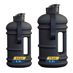 Logo personnalisé Pichet à eau 2 litres demi-gallon noir mat - Product Image 1
