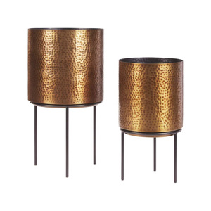 Elegante Macetero de Metal Hecho a Mano con Soporte de Hierro, Maceta Estilosa para Interiores/Exteriores, Decoración para Hogar y Jardín, Cromado con Drenaje - Product Image 1