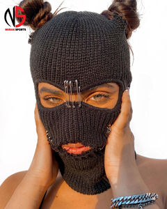 Cagoule tricotée sur mesure à 3 trous, style bandit, pour le ski, le sport et les rappeurs, inspirée des personnages, chez Nurak - Product Image 2